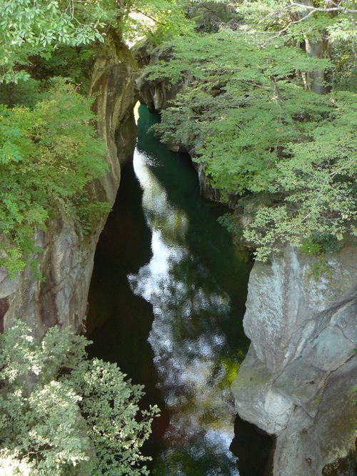 ���H����