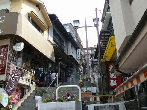 �ɍ��ۉ���