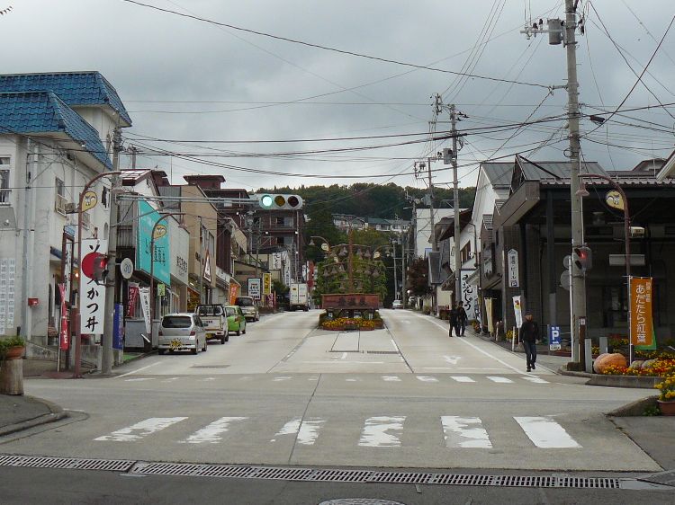 �x����E����X