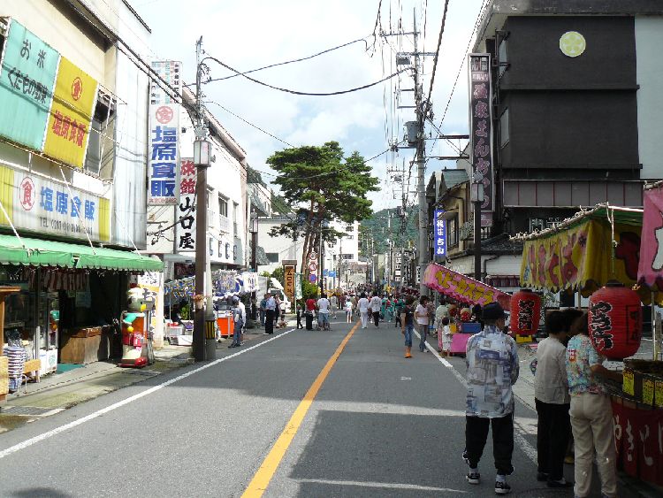 ��������E����X